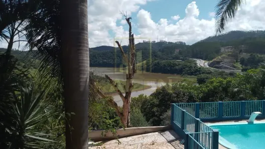 Fazenda/Sítio com 3 Quartos à venda, 350m² no Centro, Paraibuna