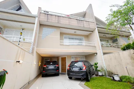 Sobrado com 4 Quartos à venda, 240m² no Tarumã, Curitiba