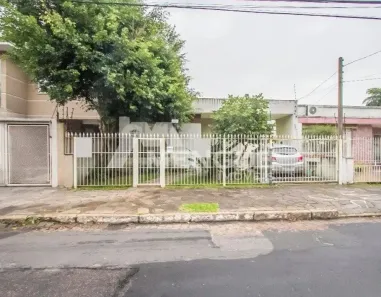 Casa com 3 Quartos à venda, 220m² no Jardim São Pedro, Porto Alegre
