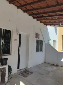 Casa de Condomínio com 3 Quartos para alugar, 58m² no Campo Alegre, Nova Iguaçu