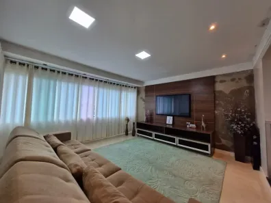 Sobrado com 4 Quartos à venda, 200m² no Setor Habitacional Arniqueira, Brasília