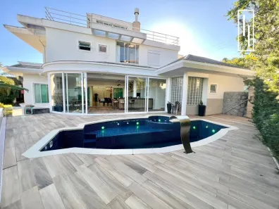 Casa de Condomínio com 4 Quartos à venda, 499m² no Cacupé, Florianópolis