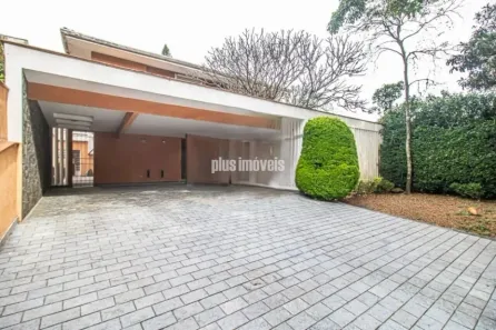 Casa com 3 Quartos para alugar, 380m² no Campo Belo, São Paulo
