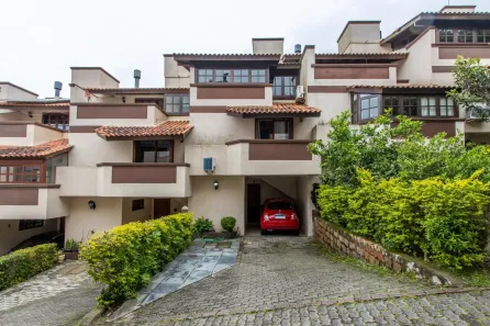 Casa de Condomínio com 3 Quartos à venda, 173m² no Sétimo Céu, Porto Alegre