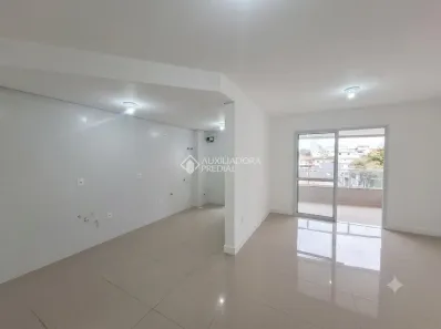 Apartamento com 2 Quartos à venda, 82m² no Barreiros, São José
