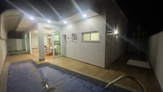Casa de Condomínio com 4 Quartos para alugar, 205m² no Jardins Madri, Goiânia