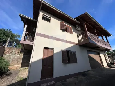 Casa com 3 Quartos à venda, 246m² no São Jorge, Portão
