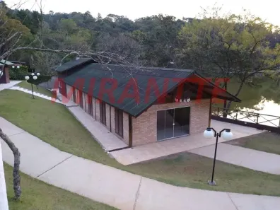Sobrado com 3 Quartos à venda, 287m² no Caraguatá, Mairiporã