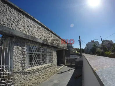 Casa com 3 Quartos à venda, 199m² no Vila Valqueire, Rio de Janeiro
