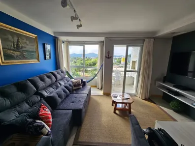 Apartamento com 3 Quartos para venda ou aluguel, 78m² no América, Joinville