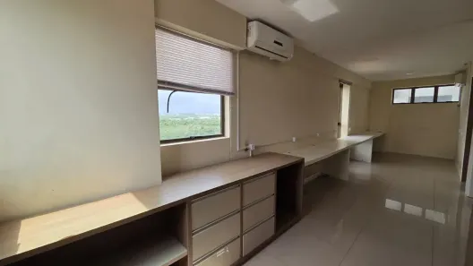 Sala Comercial à venda, 42m² no Calhau, São Luís