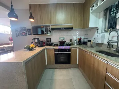 Casa com 3 Quartos à venda, 253m² no Trindade, São Gonçalo