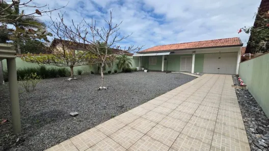 Casa com 3 Quartos à venda, 116m² no Barra do Saí, Itapoá