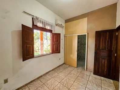 Casa com 4 Quartos à venda, 278m² no Planalto, Manaus