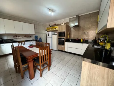 Casa com 3 Quartos à venda, 189m² no Jardim Ipanema, Santo André