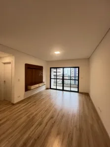 Apartamento com 2 Quartos para alugar, 76m² no Zona 01, Maringá
