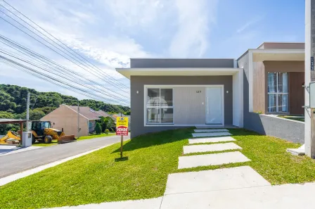 Sobrado com 3 Quartos à venda, 112m² no São Marcos, Campo Largo
