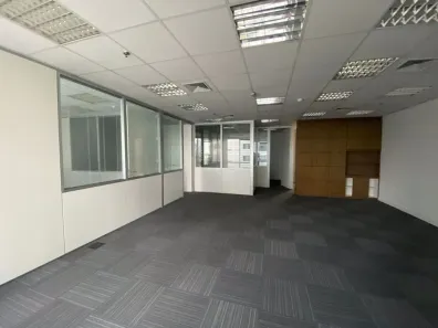 Sala Comercial para alugar, 139m² no Cidade Monções, São Paulo