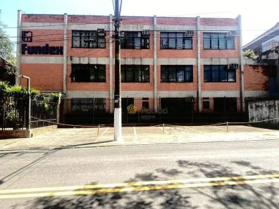 Galpão/Depósito/Armazém à venda, 2596m² no Canhema, Diadema