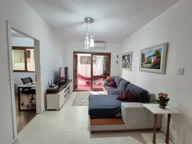 Apartamento com 2 Quartos à venda, 54m² no Floresta, Porto Alegre