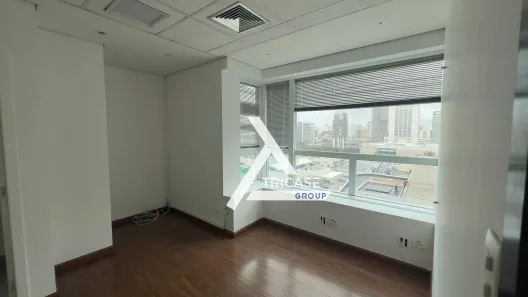 Sala Comercial para alugar, 45m² no Jardim das Acácias, São Paulo
