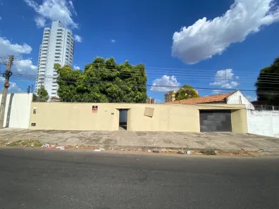 Imóvel Comercial com 3 Quartos para alugar, 300m² no São Cristóvão, Teresina