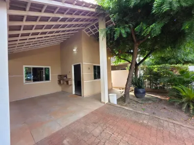 Casa de Condomínio com 3 Quartos para venda ou aluguel, 180m² no Maracanã I, Santarém