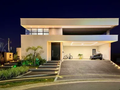 Casa de Condomínio com 3 Quartos à venda, 230m² no Jardins Nápoles, Senador Canedo