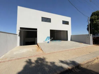 Galpão/Depósito/Armazém para alugar, 650m² no Califórnia, Londrina