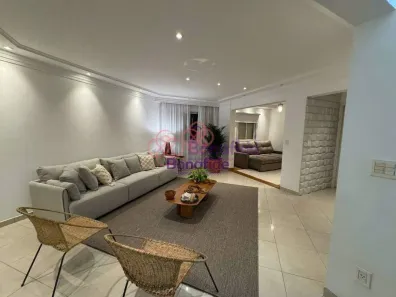 Apartamento com 3 Quartos para alugar, 198m² no Centro, Jundiaí