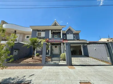 Sobrado com 3 Quartos à venda, 309m² no Marechal Rondon, Canoas