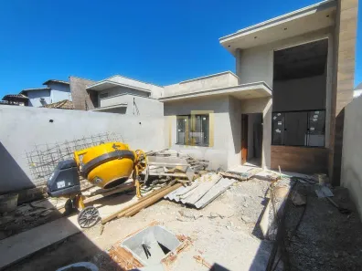 Casa com 2 Quartos à venda, 66m² no Extensão do Bosque, Rio das Ostras