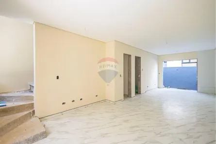 Sobrado com 3 Quartos à venda, 105m² no Pilarzinho, Curitiba