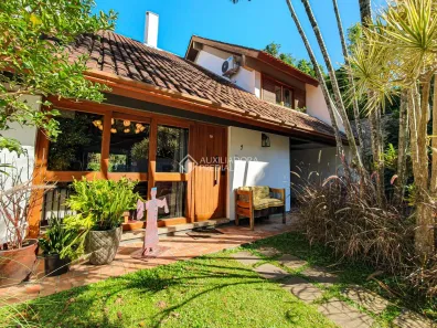 Casa de Condomínio com 3 Quartos à venda, 221m² no Ipanema, Porto Alegre