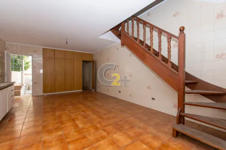 Casa com 3 Quartos para alugar, 250m² no Vila Romana, São Paulo