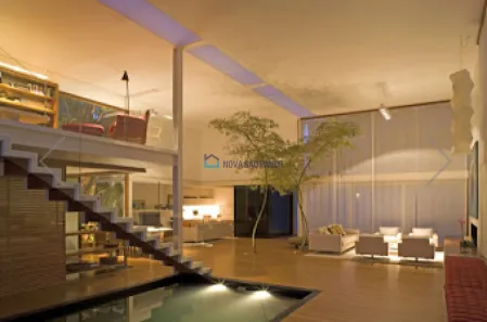 Sobrado com 4 Quartos à venda, 759m² no Chácara Monte Alegre, São Paulo