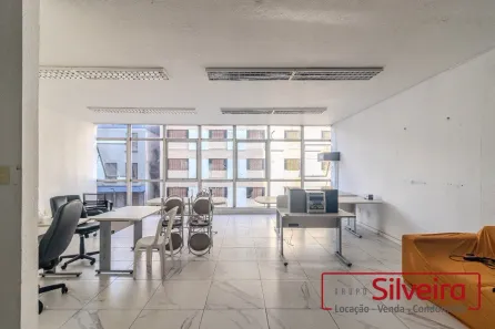Sala Comercial para alugar, 150m² no Centro Histórico, Porto Alegre