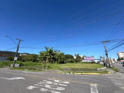 Lote/Terreno para alugar, 7153m² no Saguaçu, Joinville