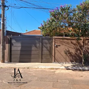 Casa com 3 Quartos à venda, 160m² no Coophatrabalho, Campo Grande