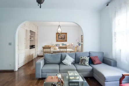 Casa com 4 Quartos à venda, 300m² no Vila Paris, Belo Horizonte