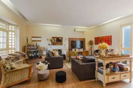 Casa com 3 Quartos à venda, 281m² no Jardim Lindóia, Porto Alegre