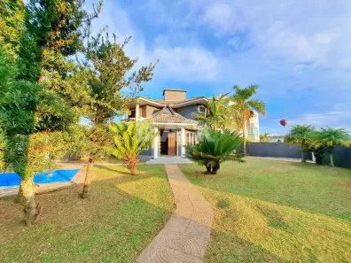 Sobrado com 4 Quartos à venda, 465m² no Torres, Torres