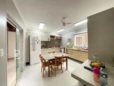 Casa com 3 Quartos à venda, 156m² no Embaré, Santos
