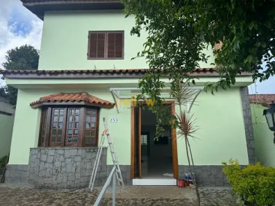 Casa com 4 Quartos à venda, 200m² no Jardim Rincão, Arujá
