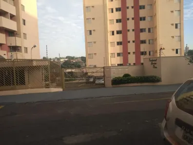Apartamento com 3 Quartos para alugar, 82m² no Vila Melhado, Araraquara