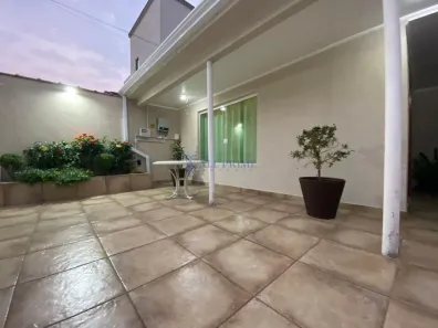 Casa com 3 Quartos à venda, 193m² no Canto do Forte, Praia Grande