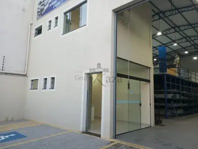 Galpão/Depósito/Armazém à venda, 370m² no Jardim Altos de Santana II, Jacareí