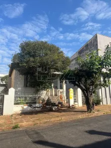 Casa com 2 Quartos à venda, 100m² no Centro, Araraquara