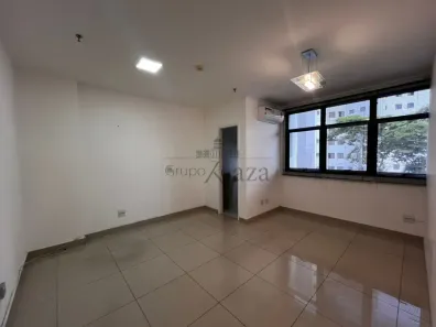 Sala Comercial para alugar, 50m² no Parque Residencial Aquarius, São José dos Campos