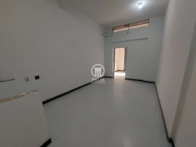 Ponto Comercial para alugar, 87m² no Major Prates, Montes Claros